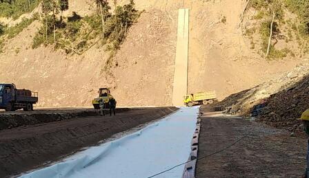 HDPE土工膜生產性焊接避免魚咀