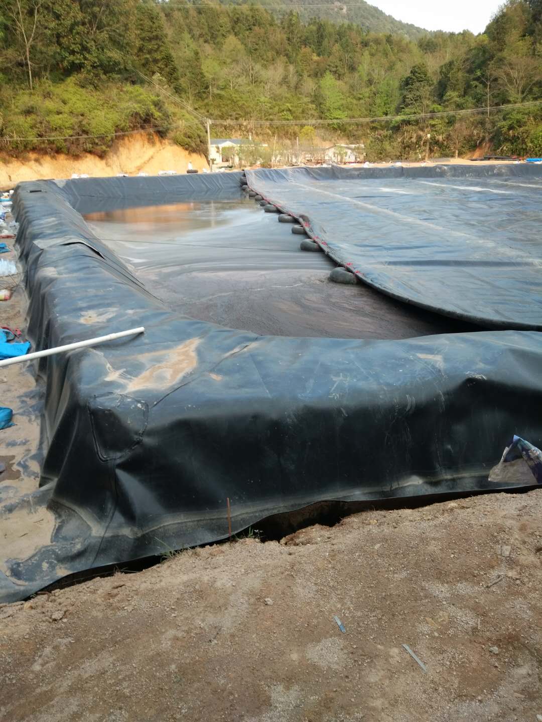 土工膜應用過程中水力學性能如何定義?