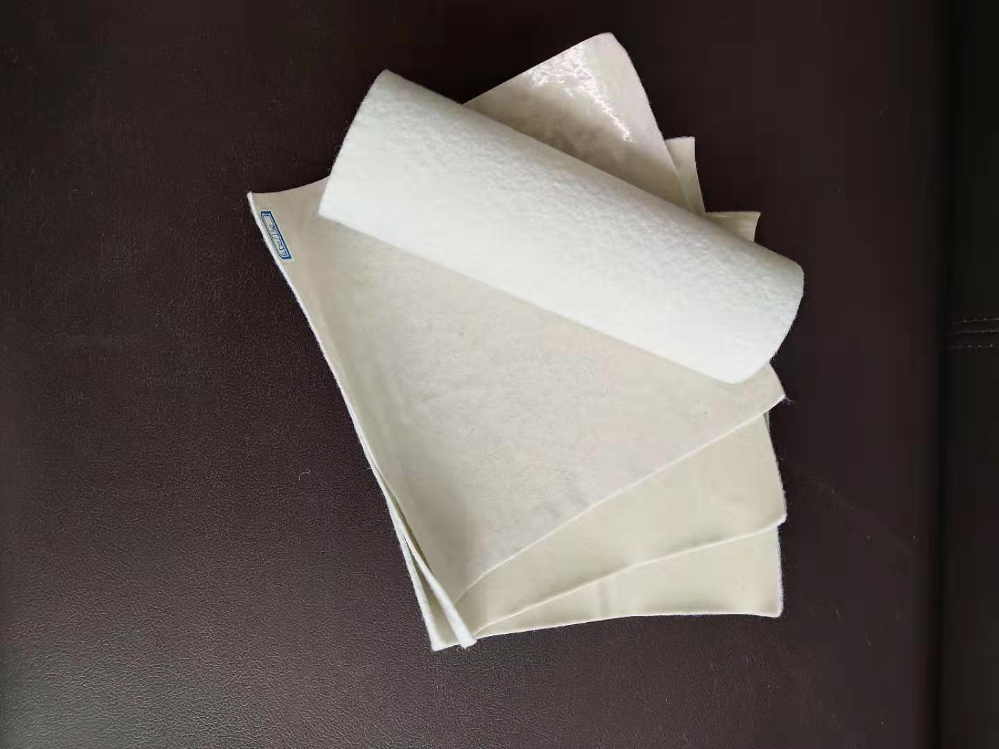 復合土工膜生產甩邊是怎么回事?