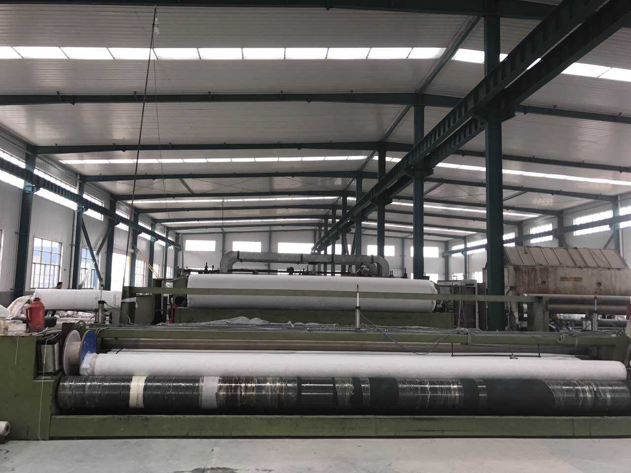 水利水電工程上HDPE土工膜防水層體系結構怎樣?