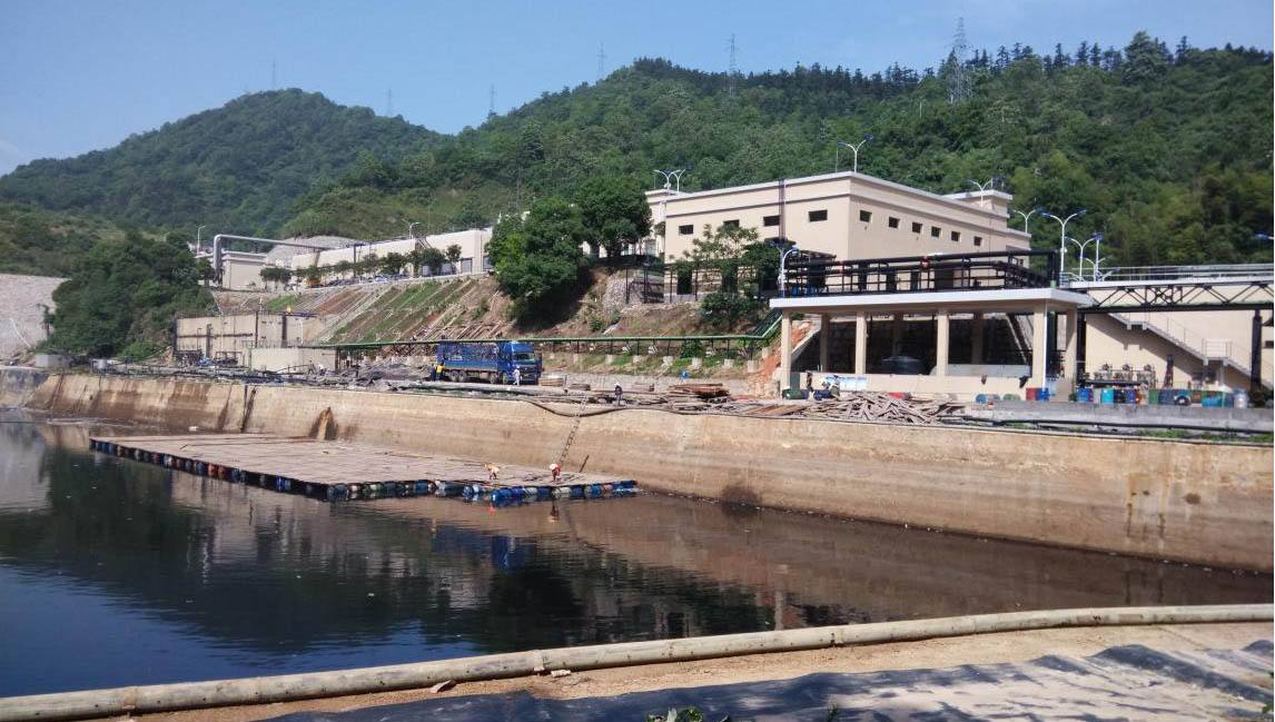 哪種規格的HDPE膜可滿足調節池防滲系統施工操作要點？