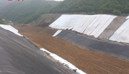 常用的防滲處理措施主要是防滲墻防滲、灌漿防滲和新材料防滲